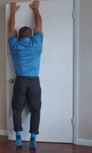 doorway traction to decompress your spine at home